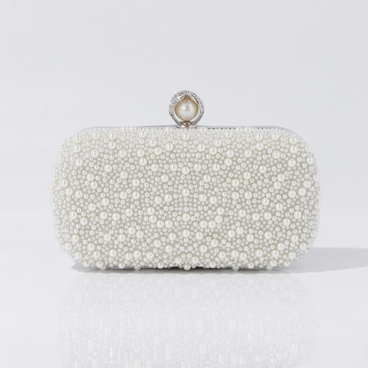 Stylish evening handbag for women