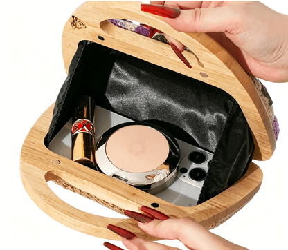 Vintage inspired embroidered straw clutch purse