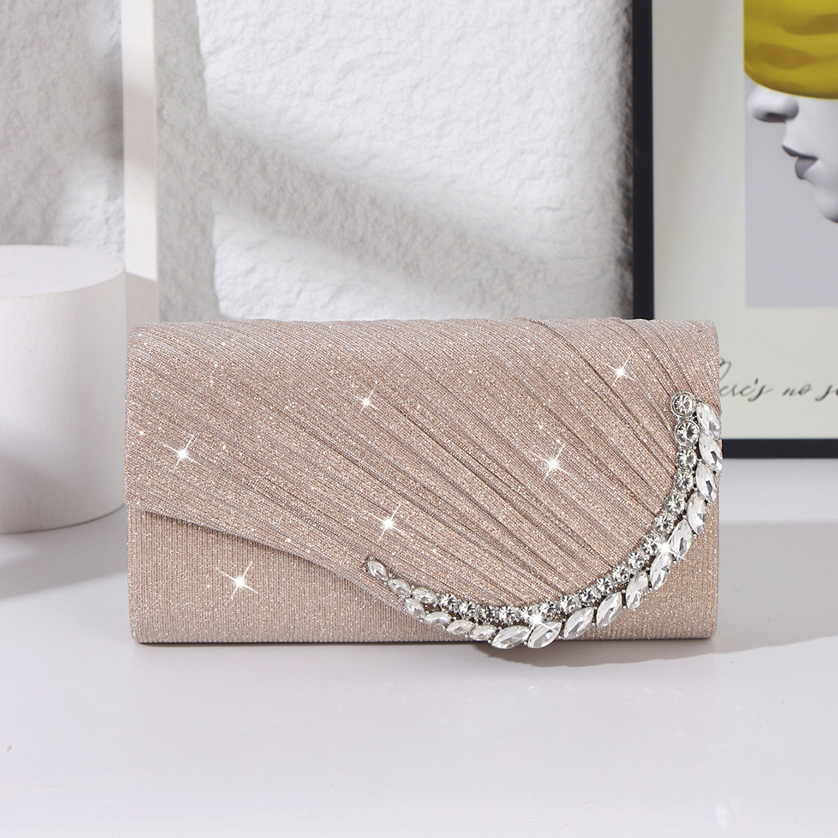 Sparkling formal evening handbag for special occasions