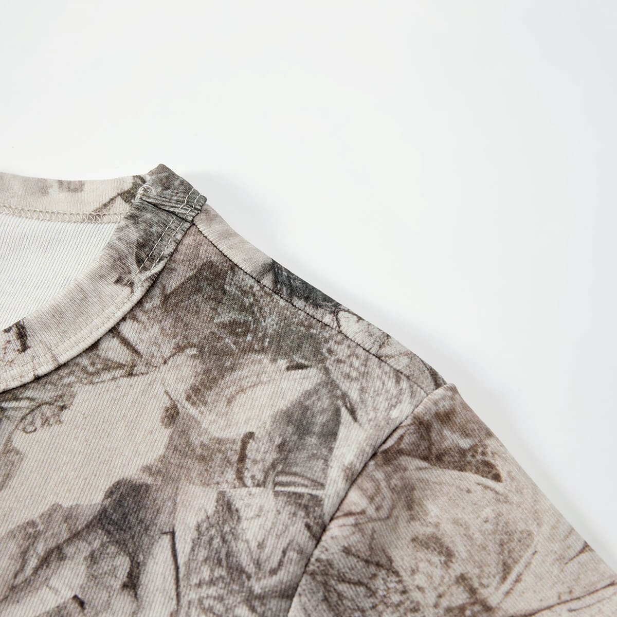 Regular Fit Branch Camouflage Crop Tee